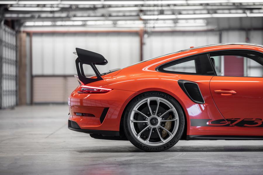 Детали экстерьера Porsche 911 GT3 RS (991) 2018 года  (NA) (фото 36 из 40)